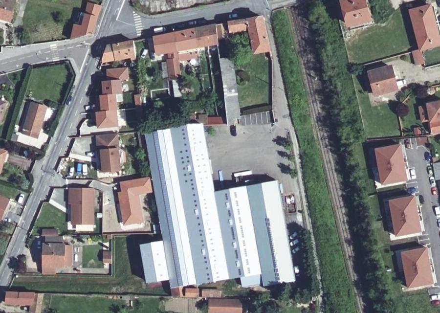 Orthophoto IGN du site avec pans de toiture détectés